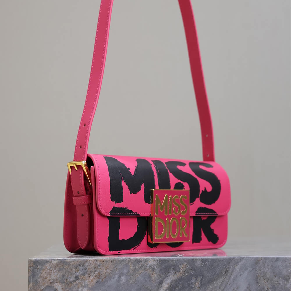 miss D*or flap bag