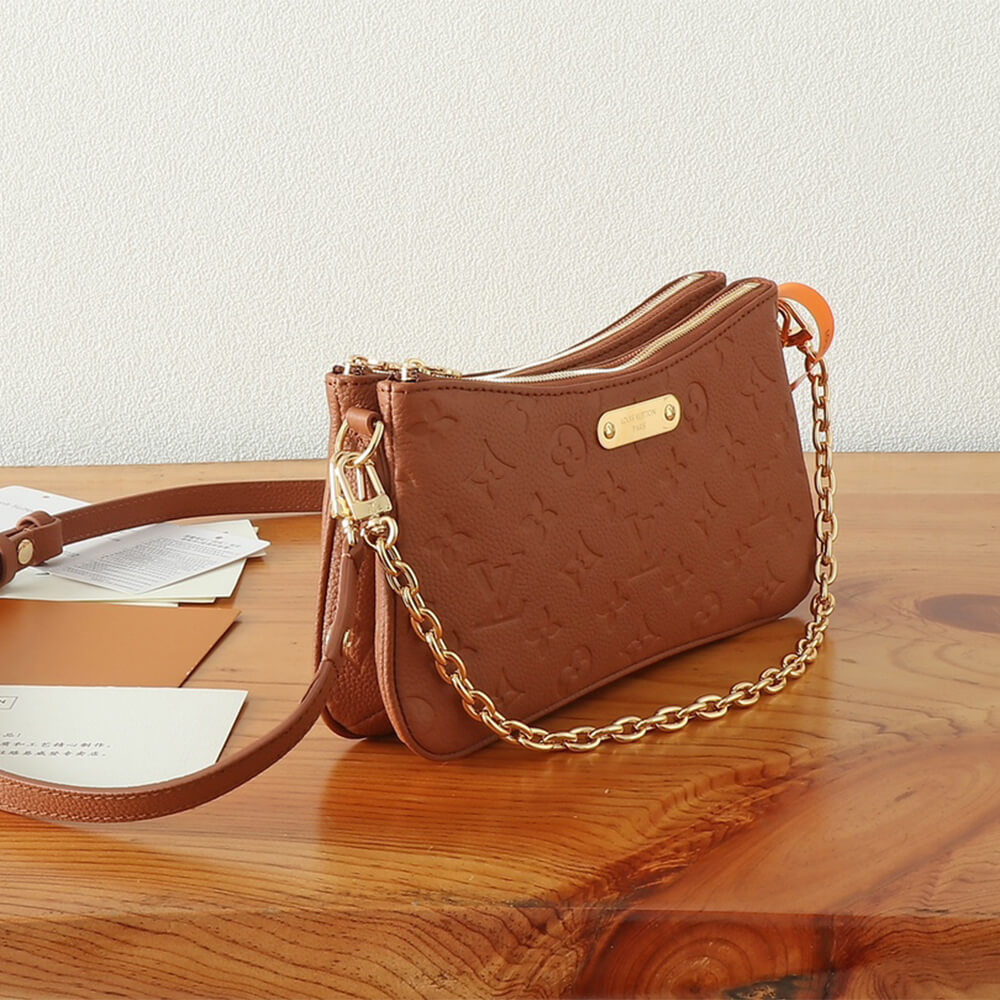 LV Liv Pochette