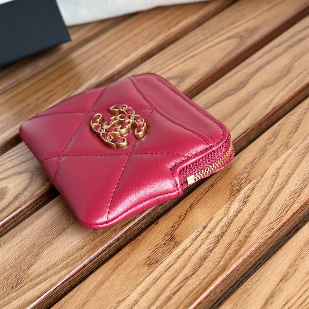 Ch*el 19 zipped coin purse